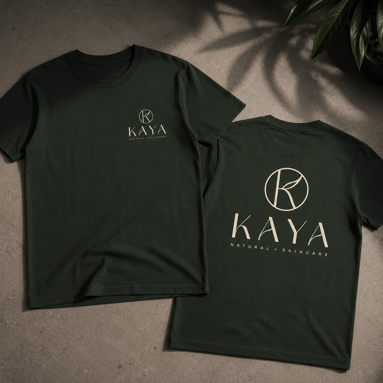 Logotype Kaya appliqué sur textile